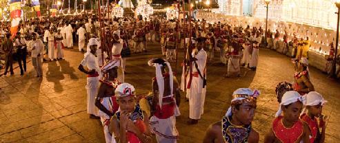 esala perahera